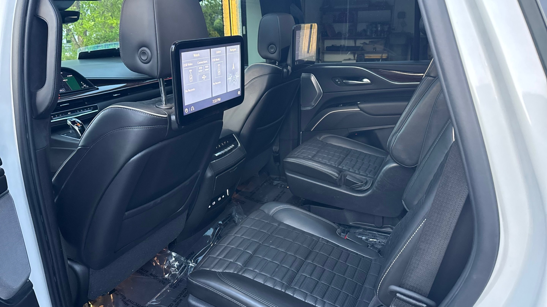 Cadillac Escalade photo 5