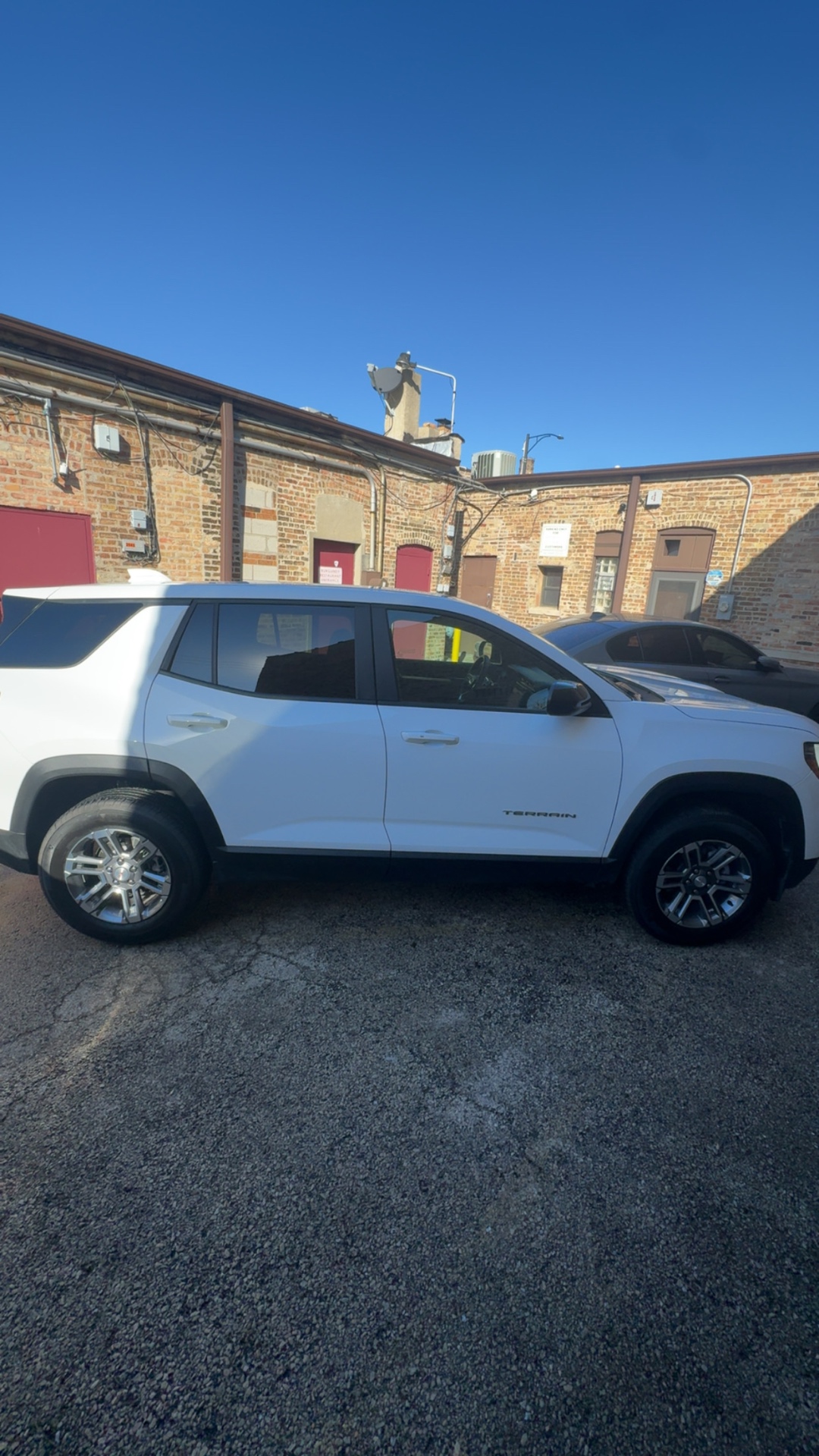GMC Terrain photo 2