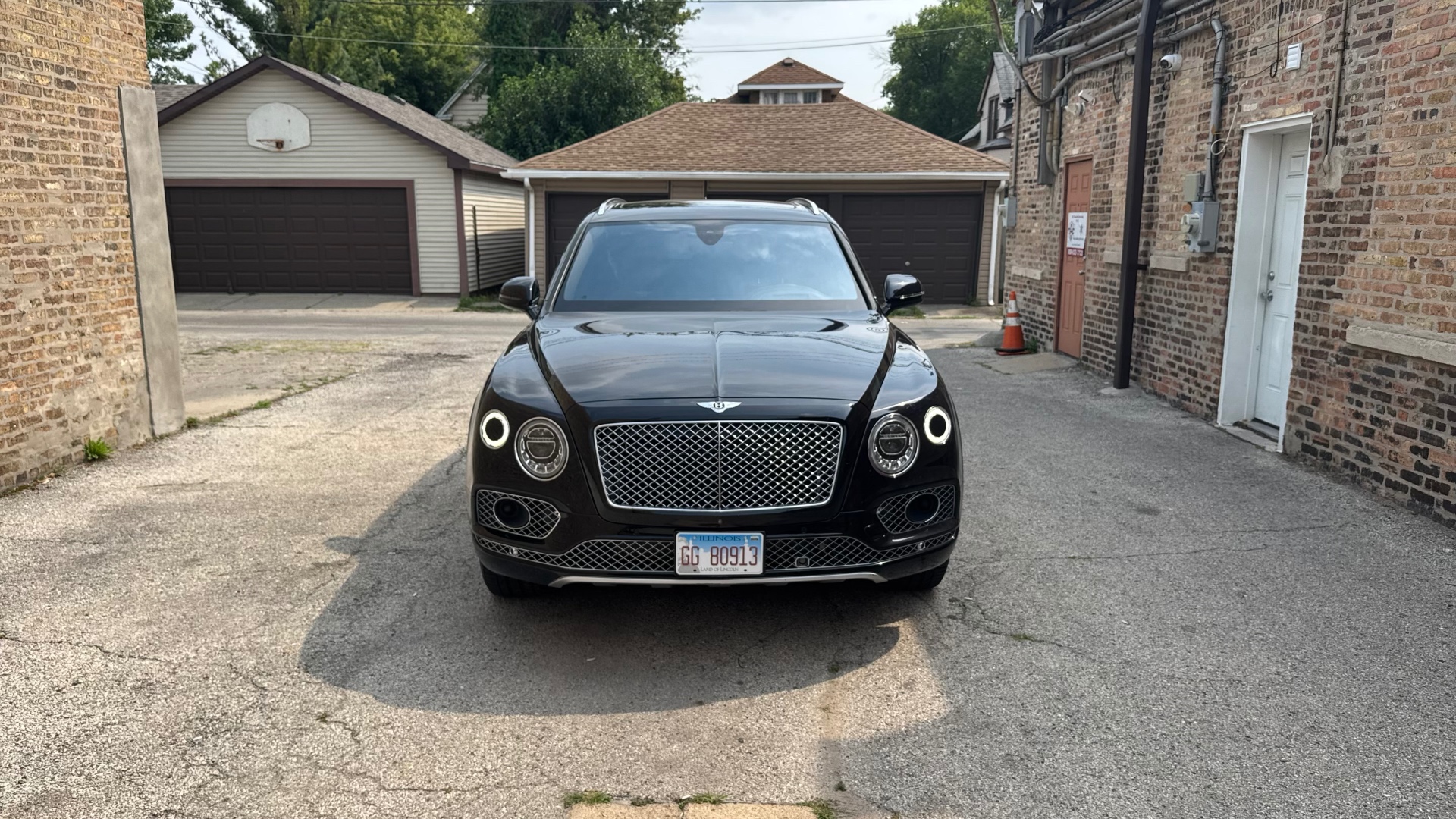 Bentley Bentayga rental