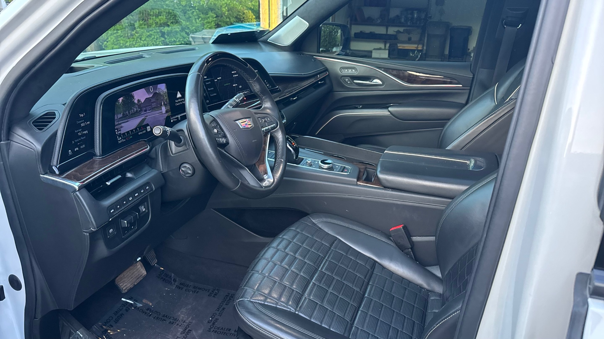 Cadillac Escalade photo 4